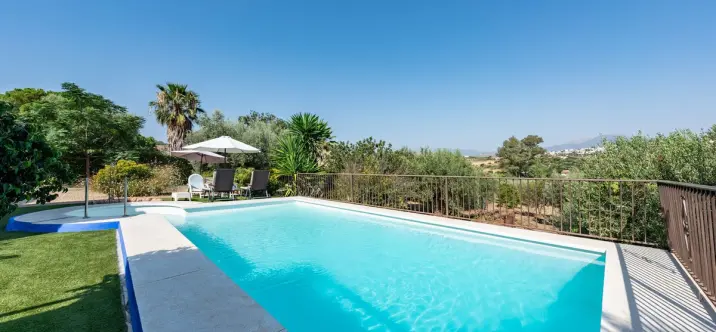 Sale of finca - cortijo in Coín 3