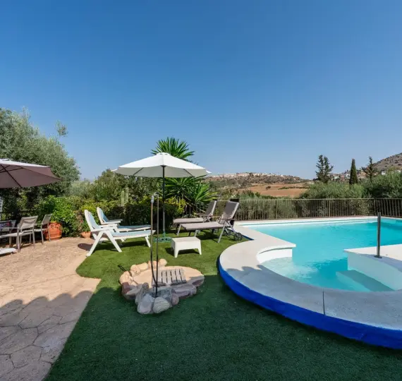 Sale of finca - cortijo in Coín