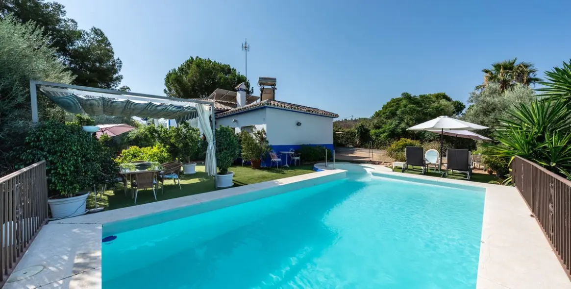 Продажа финки в Coín 10