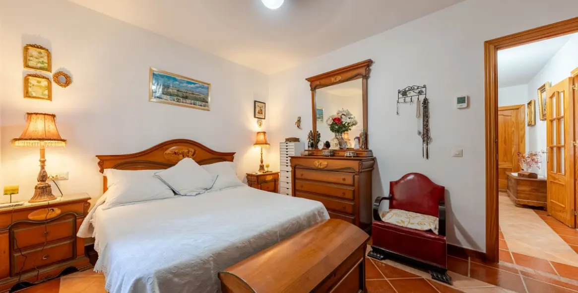 Sale of finca - cortijo in Coín 31