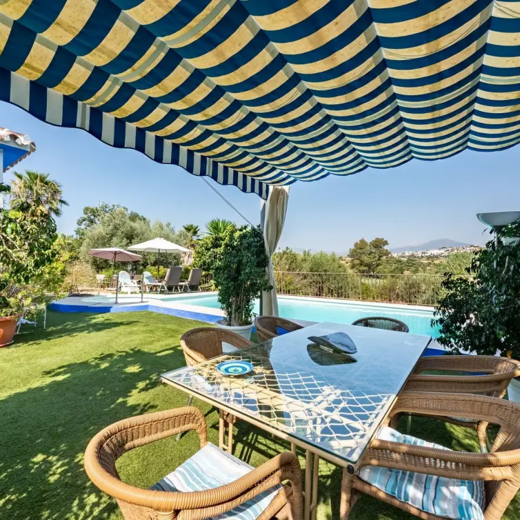 Venta de finca - cortijo en Coín