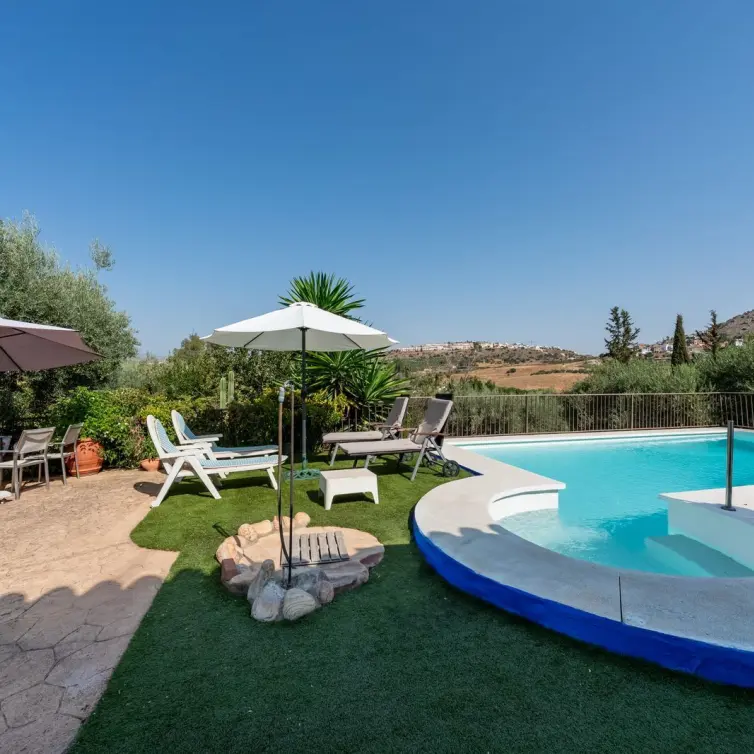 Venta de finca - cortijo en Coín