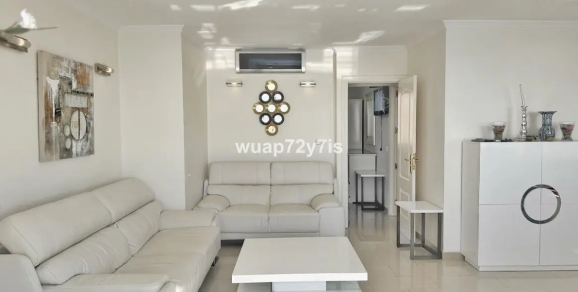 Sale of penthouse in Fuengirola 2