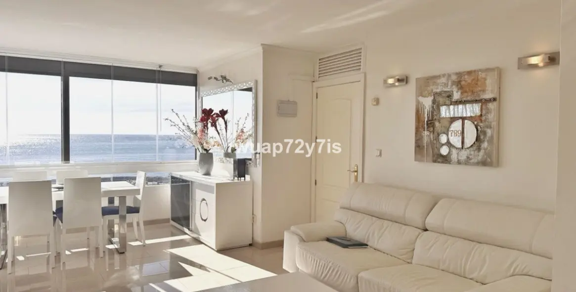 Sale of penthouse in Fuengirola 4