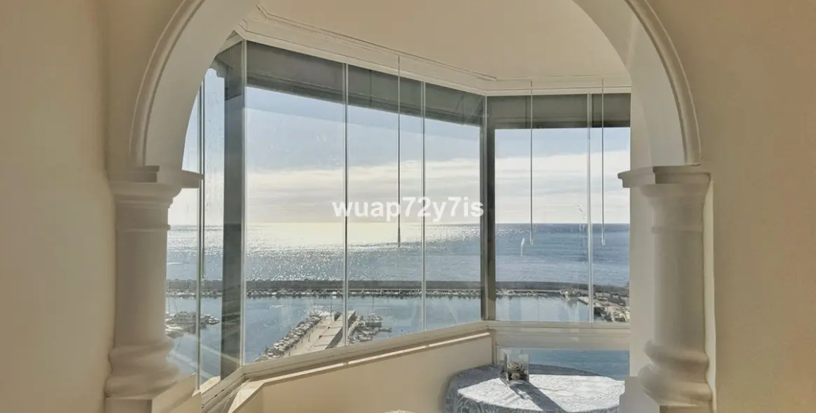 Sale of penthouse in Fuengirola 11