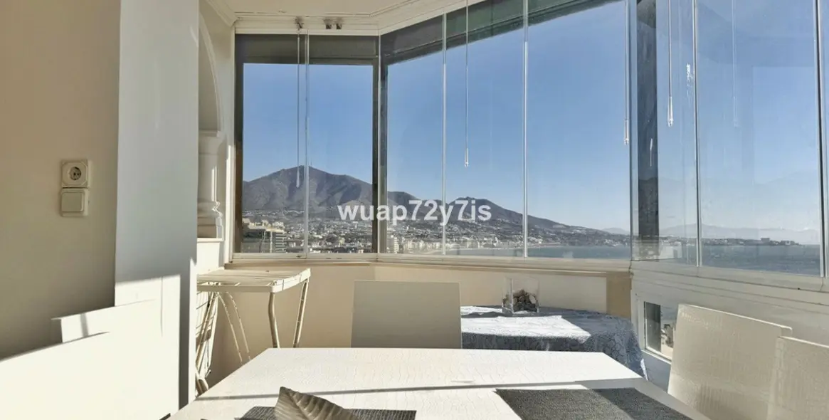 Sale of penthouse in Fuengirola 13