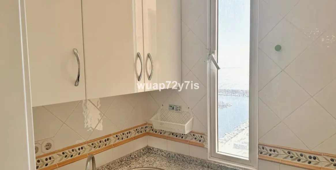 Sale of penthouse in Fuengirola 29