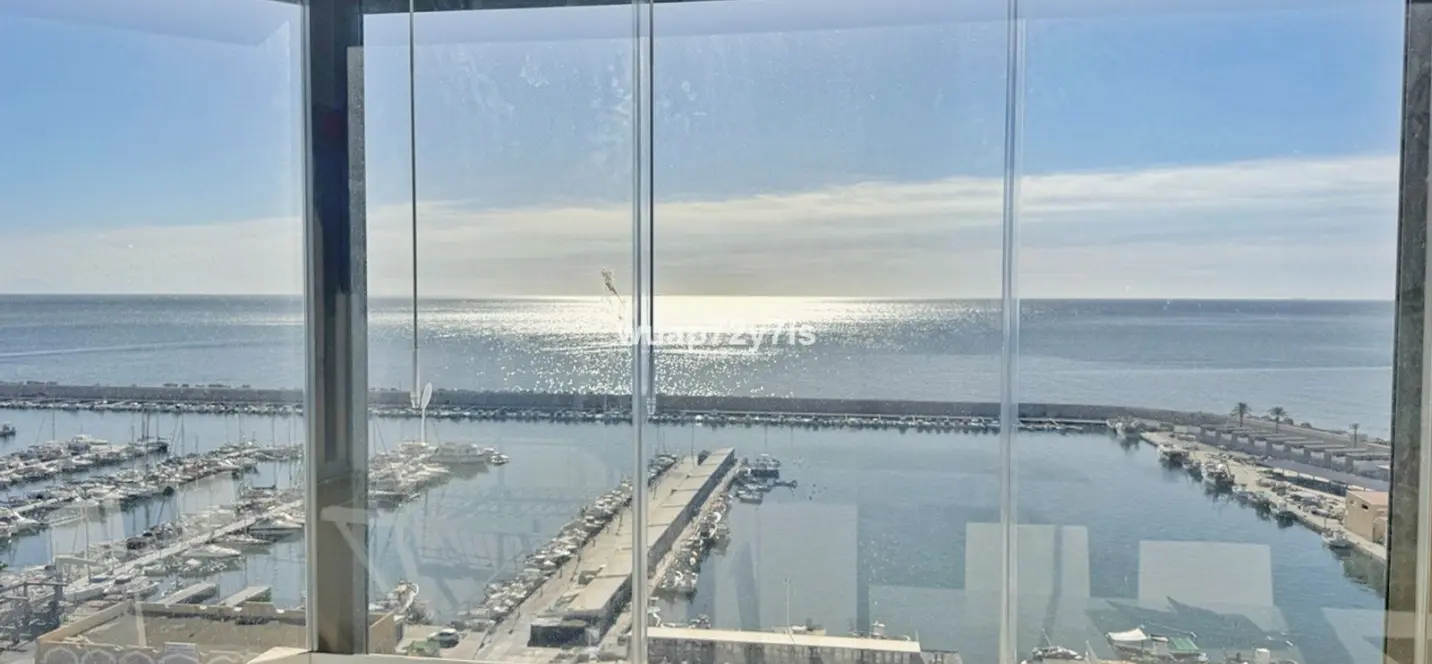 Venta de ático en Fuengirola 0