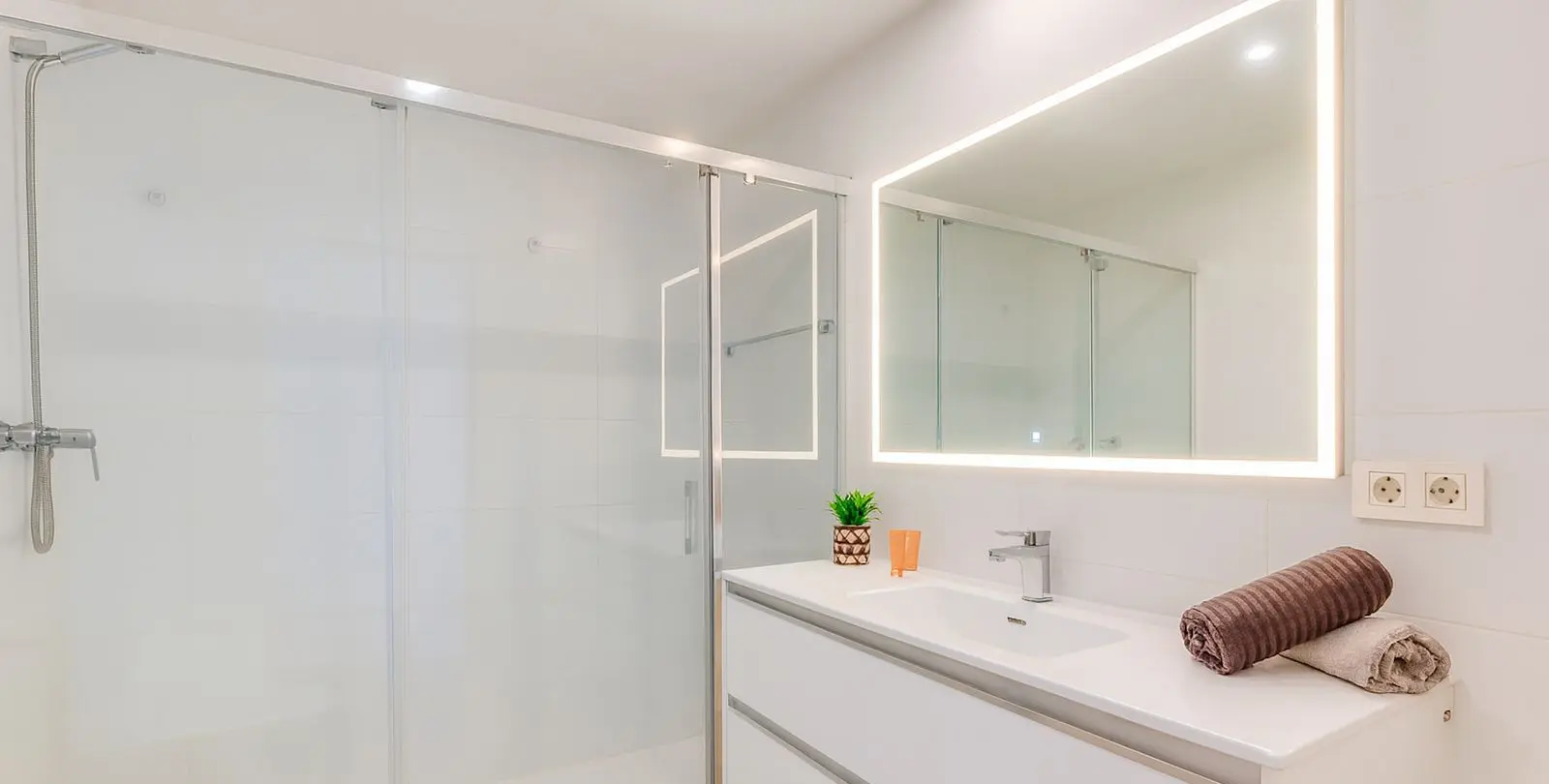 Sale of penthouse in Nueva Andalucía 4