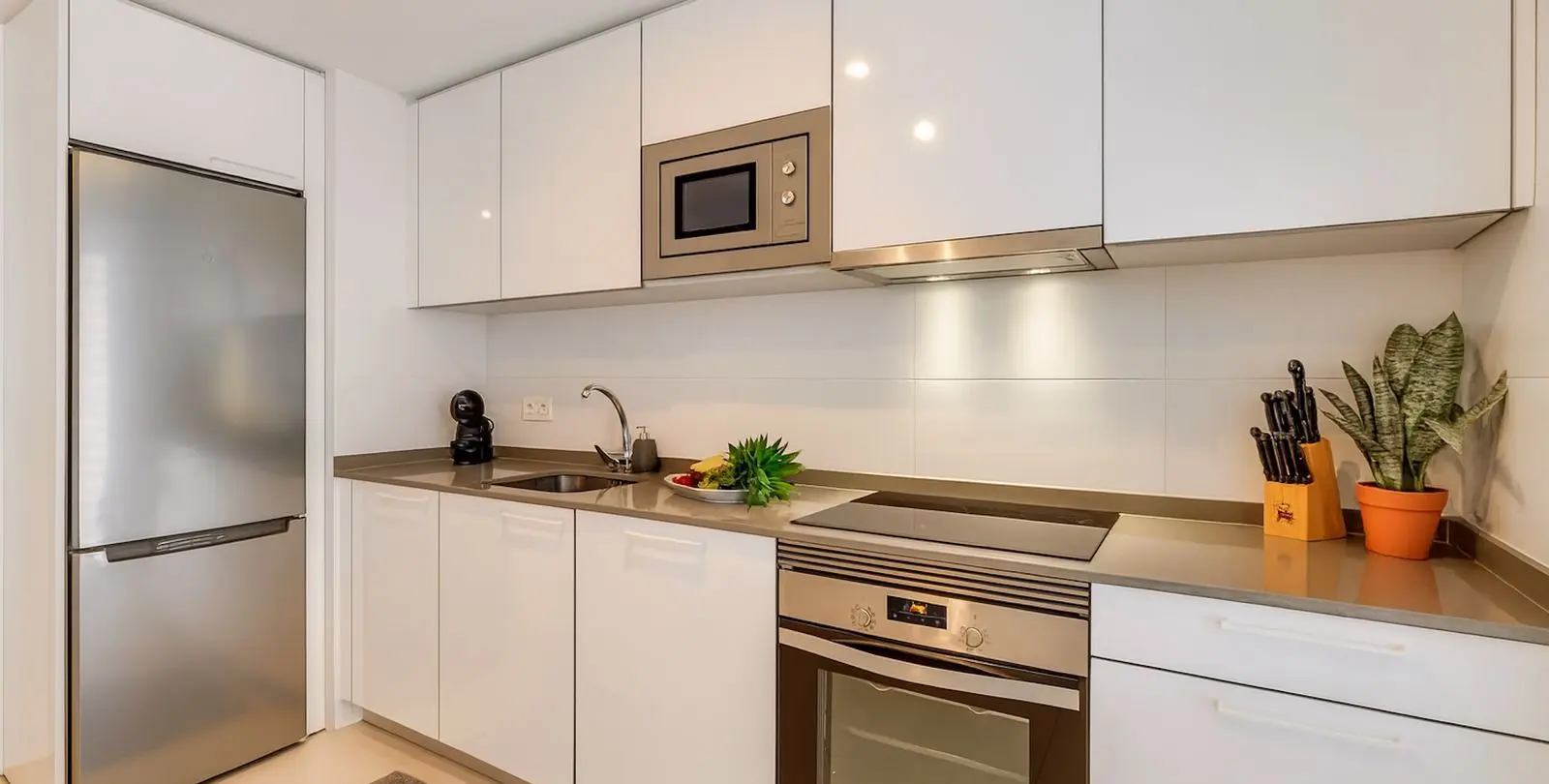 Sale of penthouse in Nueva Andalucía 9
