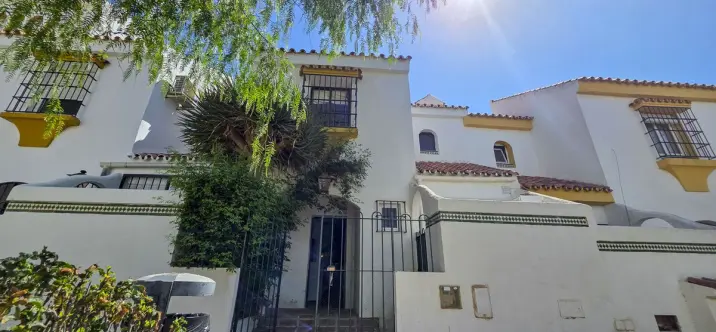 Продажа таунхауса в Casares Playa 0
