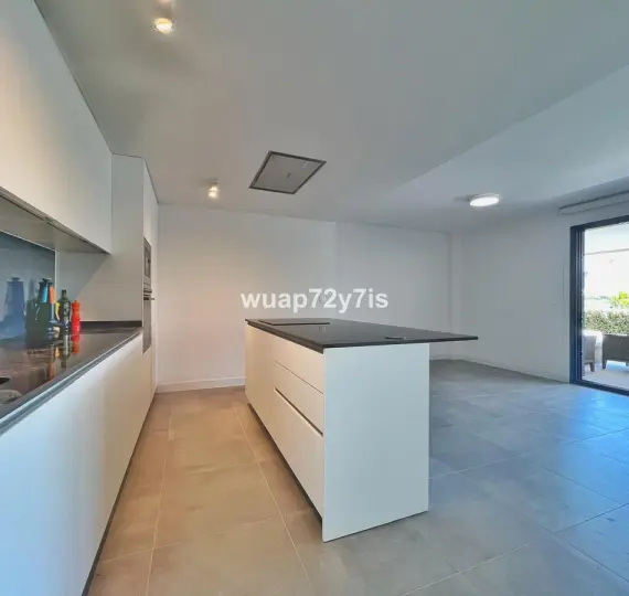 Sale of ground floor apartment in Selwo