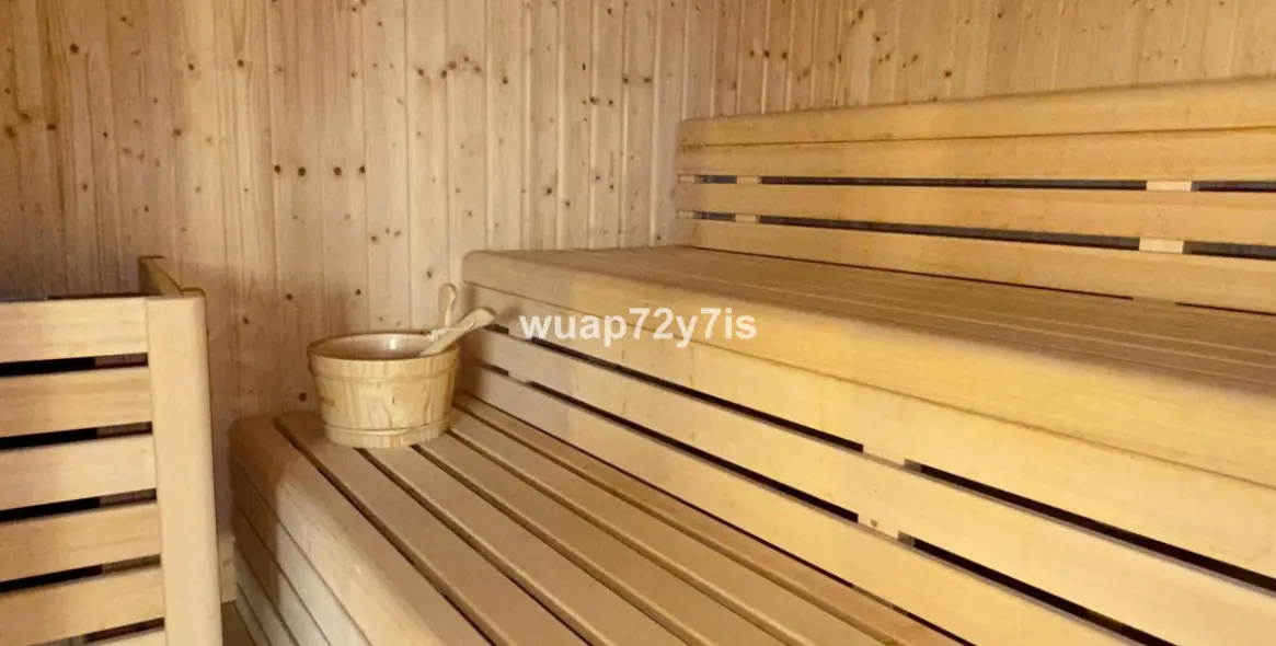 Venta de apartamento en planta baja en Selwo 22