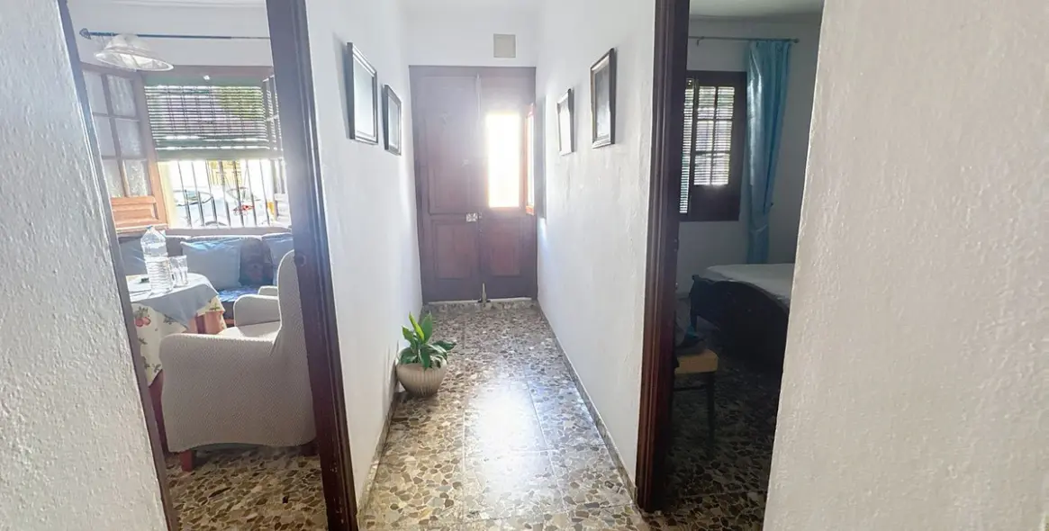 Sale of townhouse in Estepona 3