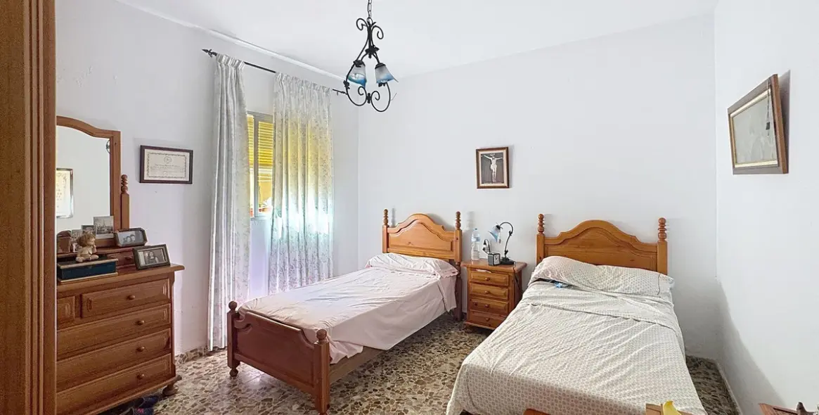 Sale of townhouse in Estepona 5