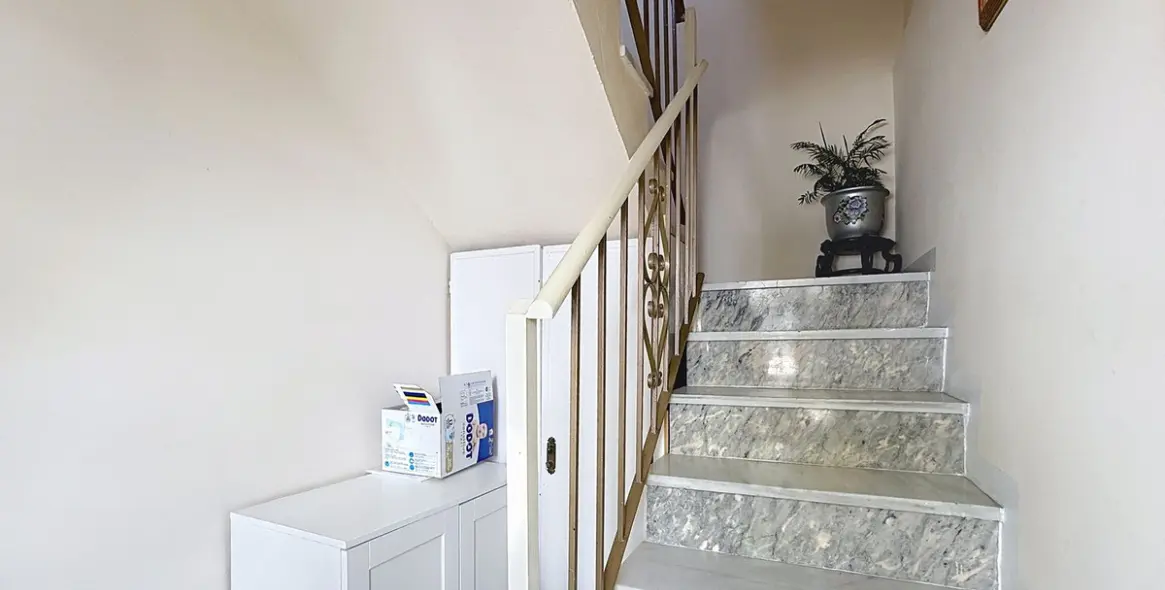 Sale of townhouse in Estepona 16