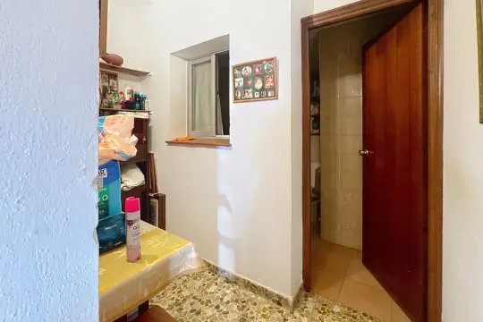 Image 6 thumb