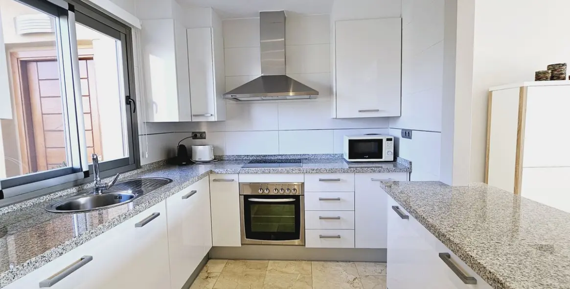 Sale of penthouse in Selwo 11