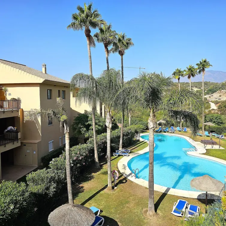 Sale of penthouse in Selwo