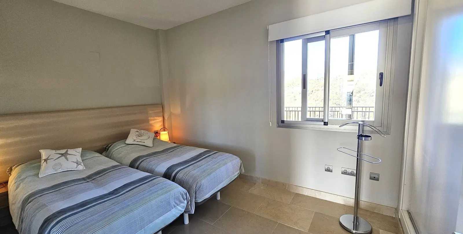 Sale of penthouse in Selwo 21