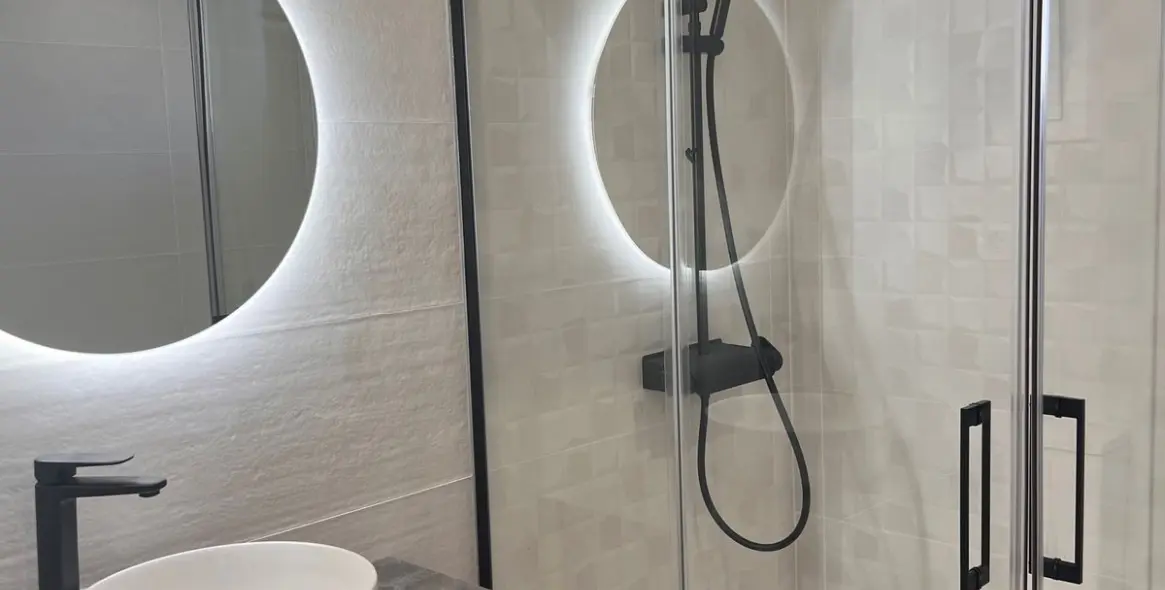 Sale of middle floor apartment in Riviera del Sol 12