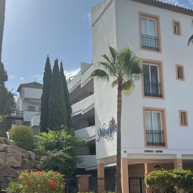 Sale of middle floor apartment in Riviera del Sol