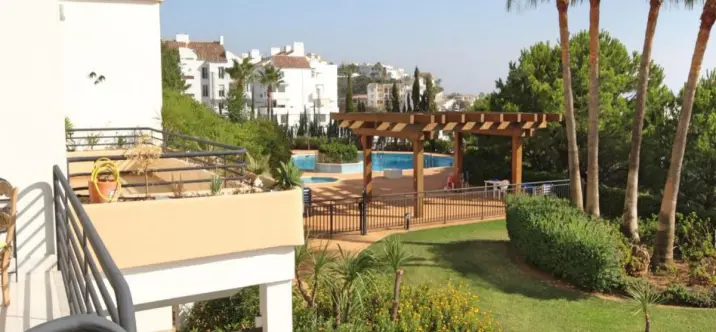 Sale of middle floor apartment in Riviera del Sol 2