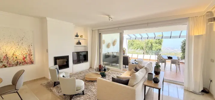 Продажа апартаментов на среднем этаже в La Mairena 2