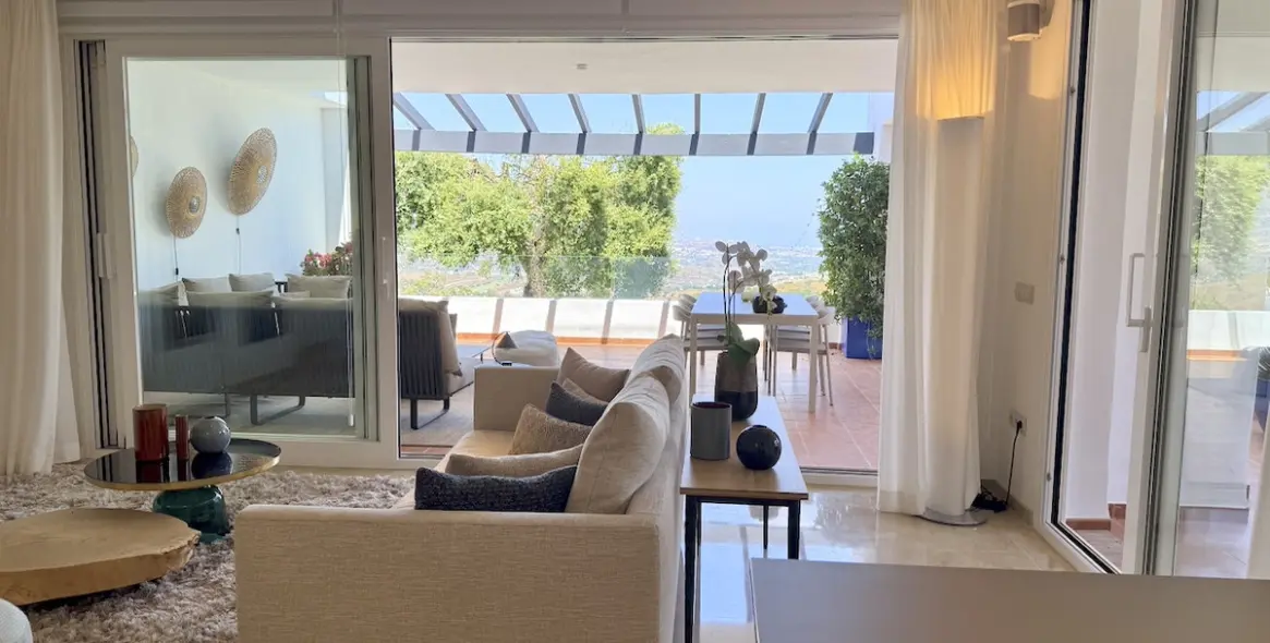 Venta de apartamento en planta media en La Mairena 6