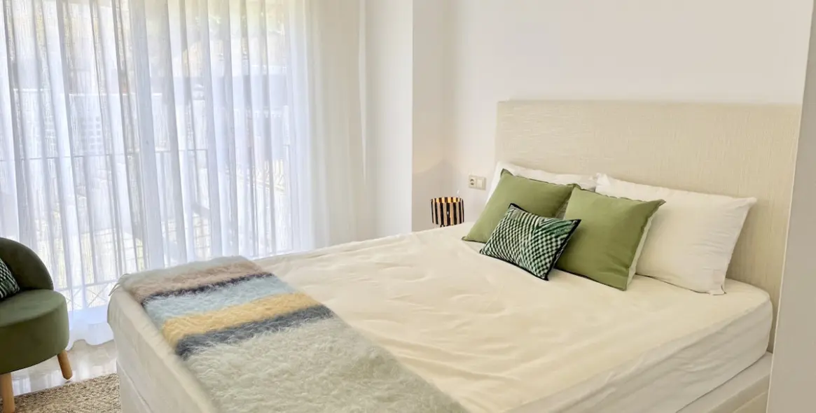 Sale of middle floor apartment in La Mairena 21