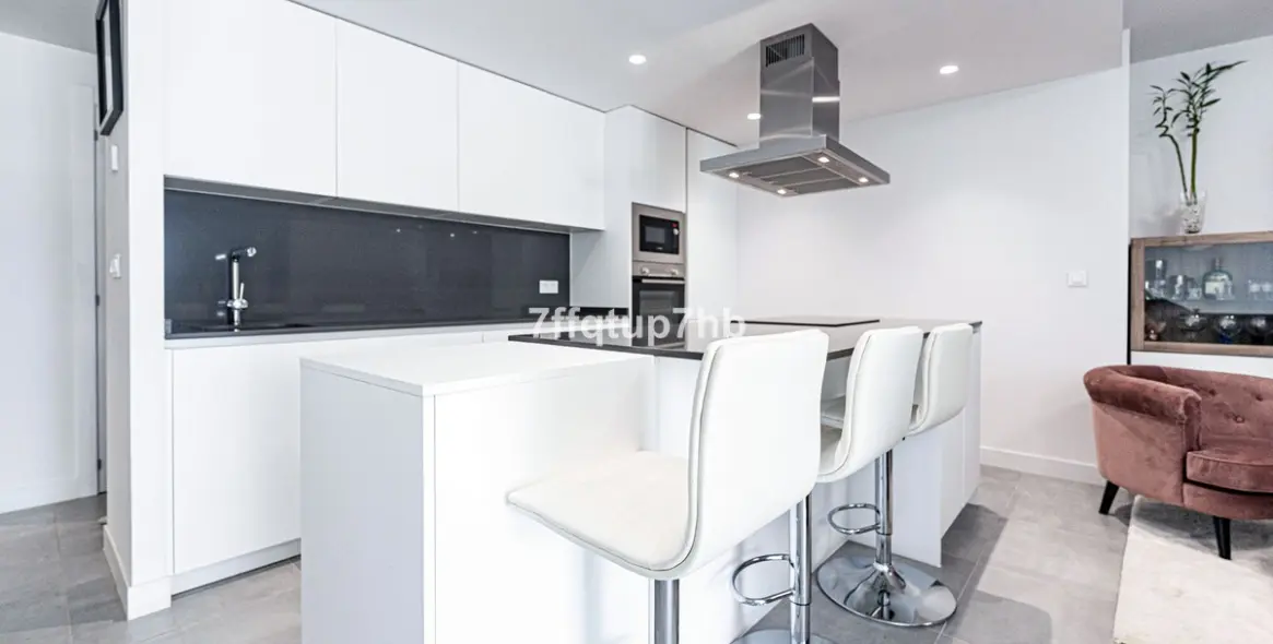 Sale of ground floor apartment in Estepona 7