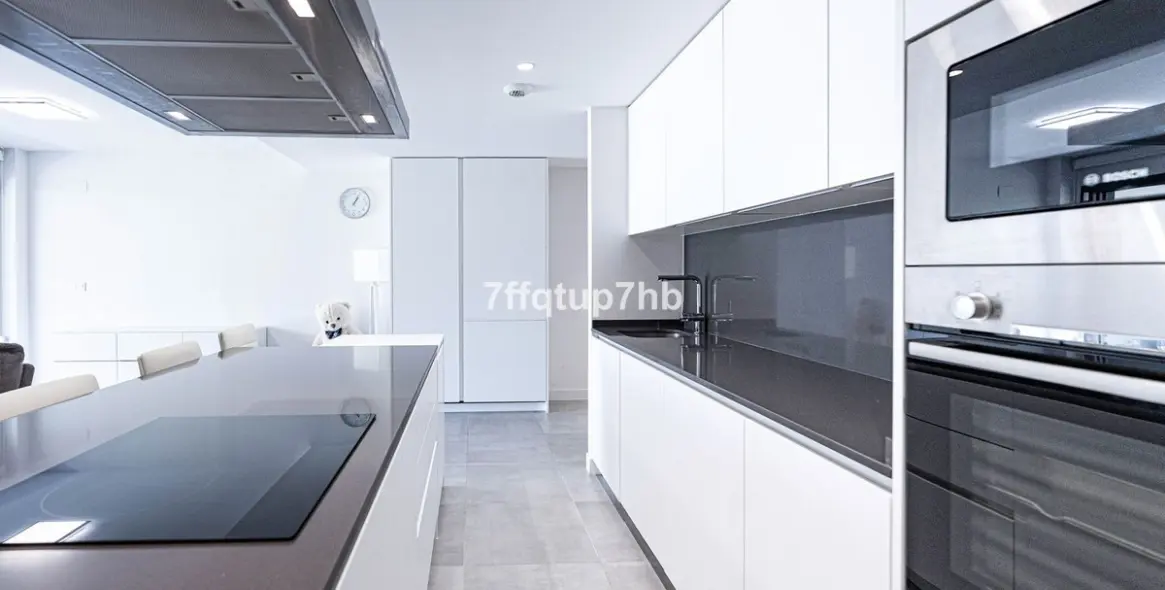 Sale of ground floor apartment in Estepona 9