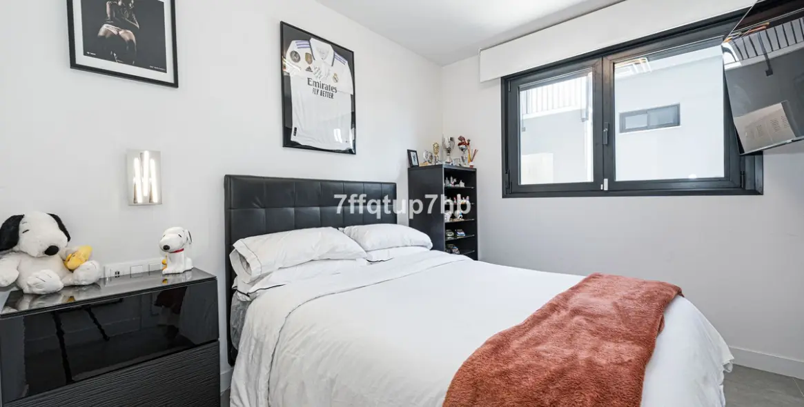 Sale of ground floor apartment in Estepona 12