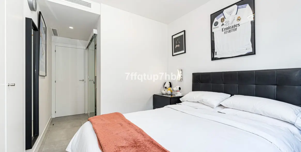 Sale of ground floor apartment in Estepona 13