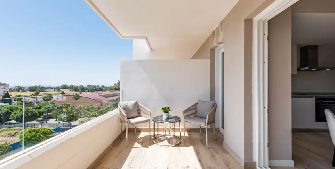 Sale of middle floor apartment in Nueva Andalucía 22