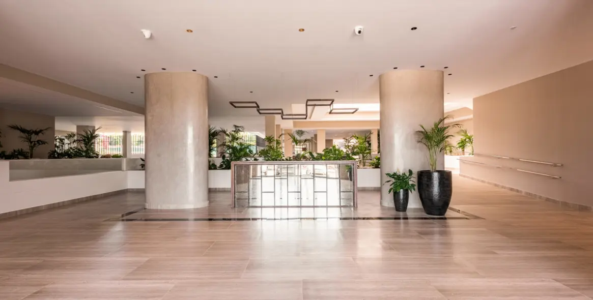 Sale of middle floor apartment in Nueva Andalucía 31