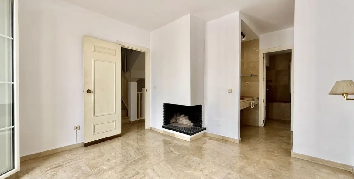 Продажа таунхауса в Nueva Andalucía 5