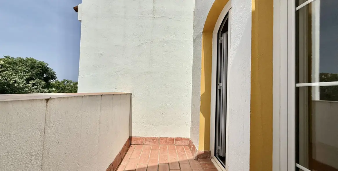 Продажа таунхауса в Nueva Andalucía 18