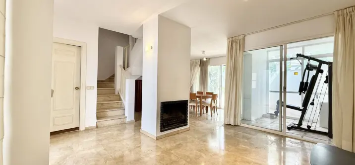 Продажа таунхауса в Nueva Andalucía 1