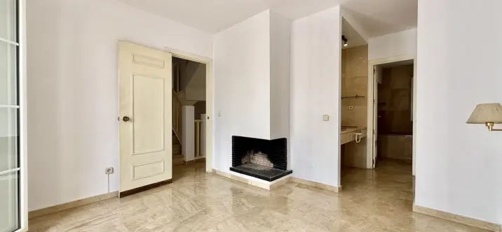 Продажа таунхауса в Nueva Andalucía 4