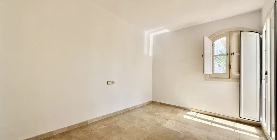 Продажа таунхауса в Nueva Andalucía 21