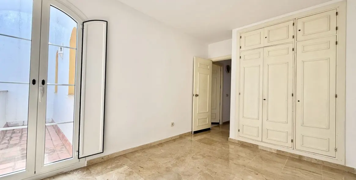 Продажа таунхауса в Nueva Andalucía 22