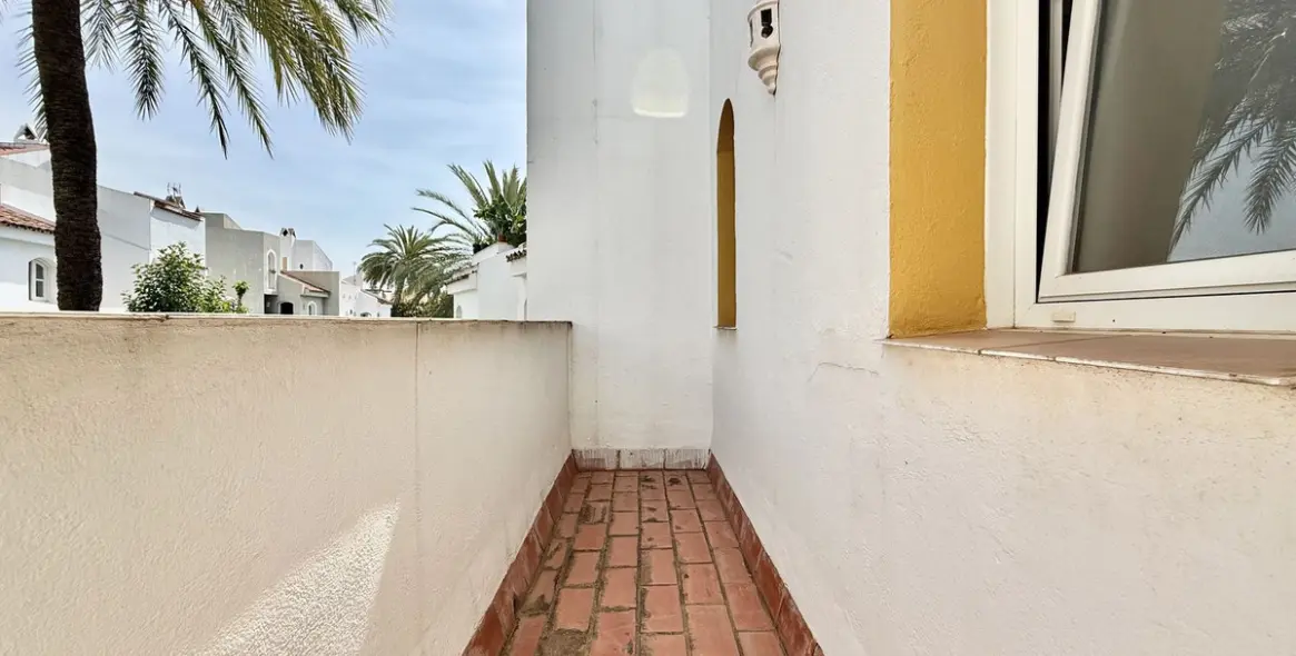 Продажа таунхауса в Nueva Andalucía 23