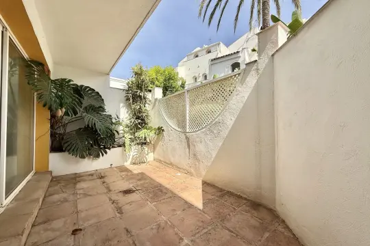 Image 4 thumb