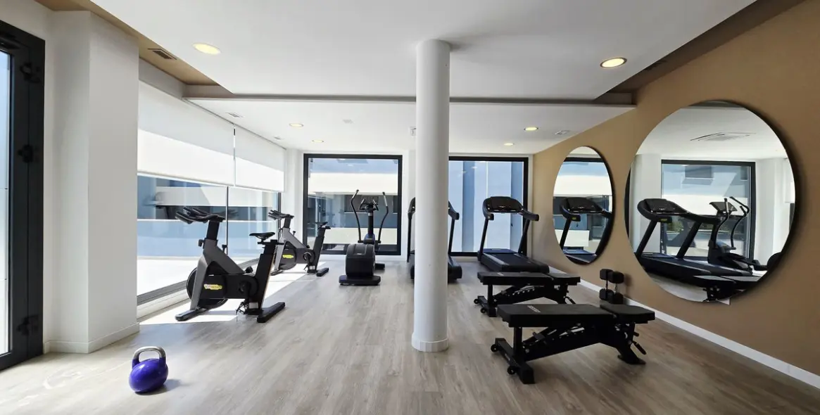 Sale of ground floor apartment in New Golden Mile 17