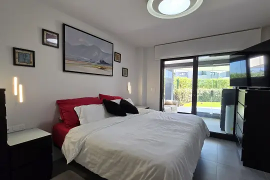 Image 8 thumb