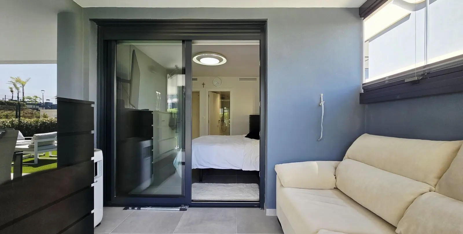 Sale of ground floor apartment in New Golden Mile 22