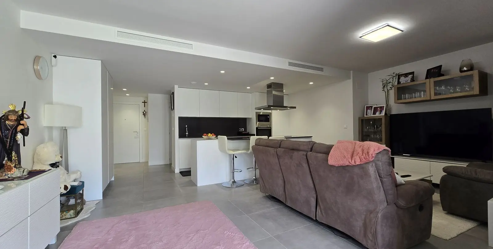Sale of ground floor apartment in New Golden Mile 25