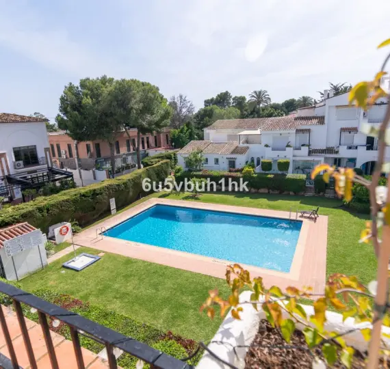 Sale of penthouse in El Paraiso