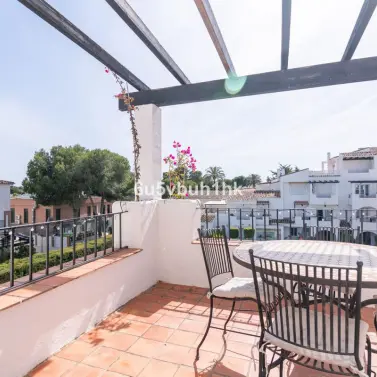 Venta de ático en El Paraiso